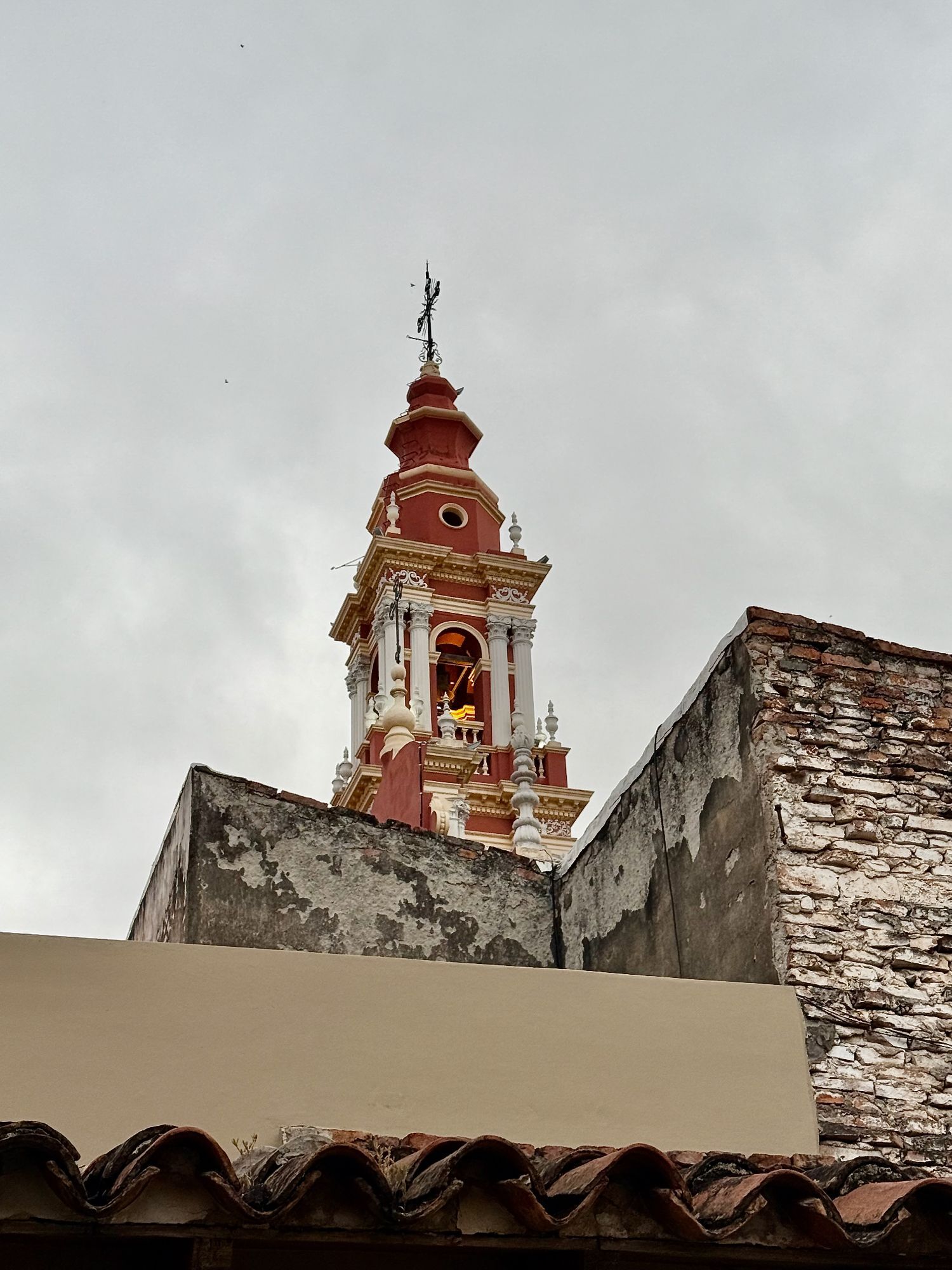Ubicación y contacto