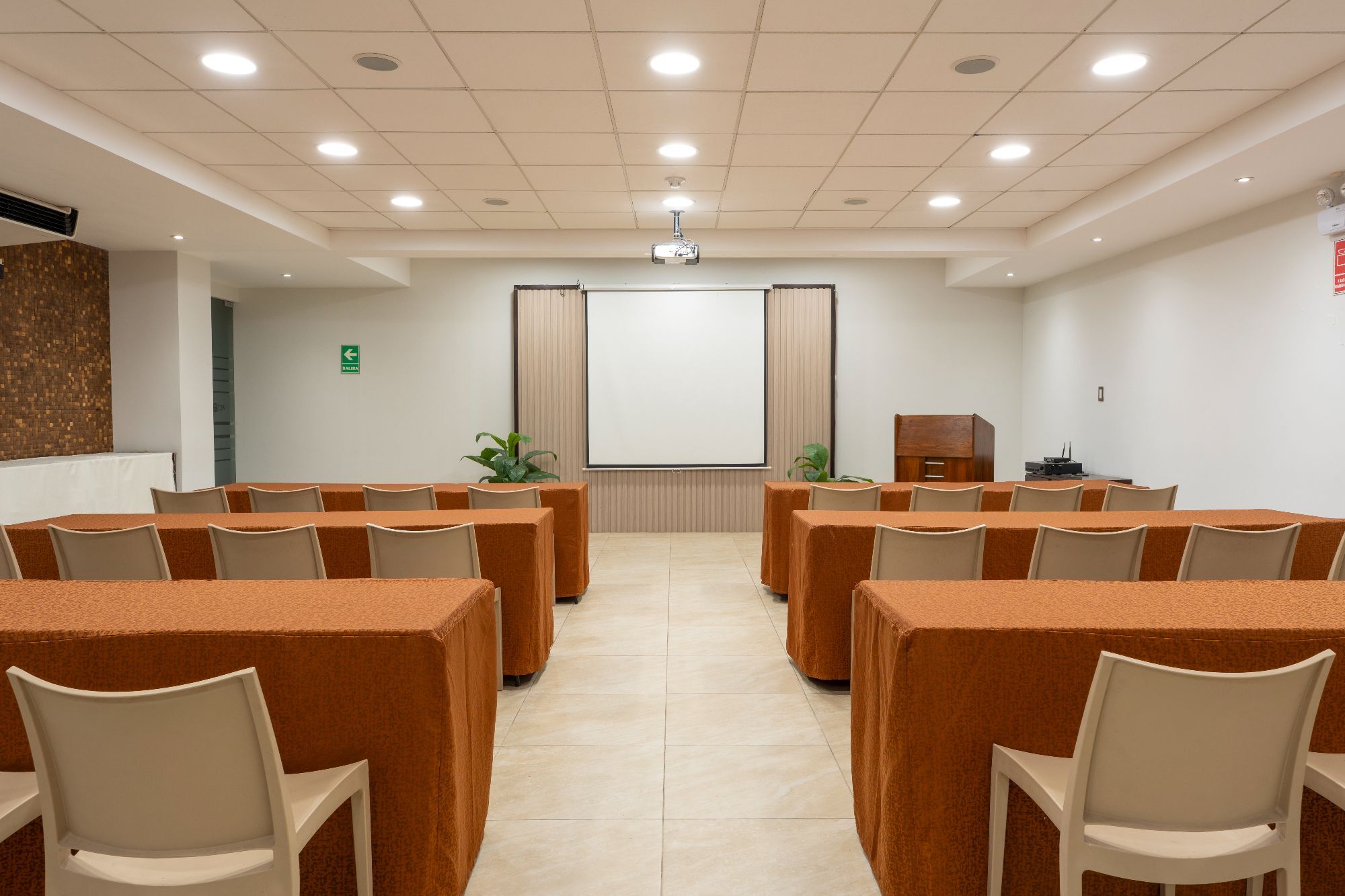 Salón Las Orquídeas